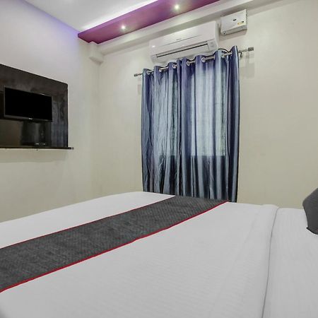 Collection O Galaxy Suites Гайдарабад Екстер'єр фото