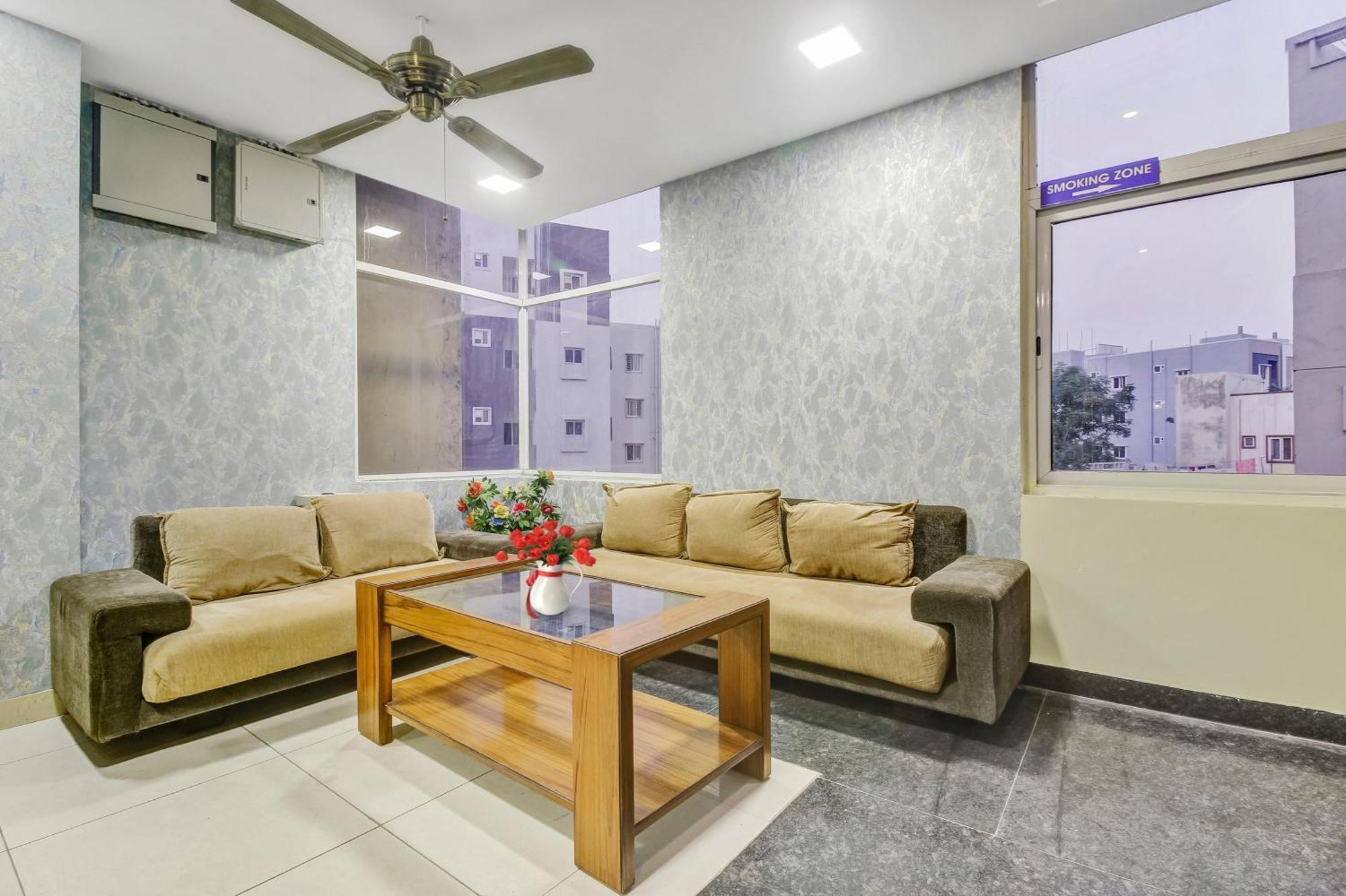 Collection O Galaxy Suites Гайдарабад Екстер'єр фото